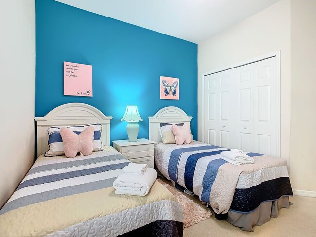 Building Photo - For rent in Highlands Reserve