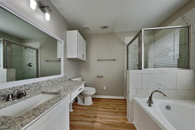 Building Photo - 22 Orchid Grove Pl