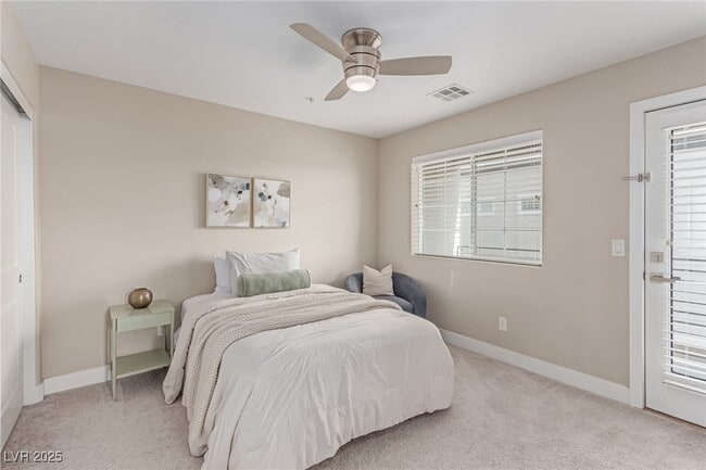 Building Photo - 3165 Via Como