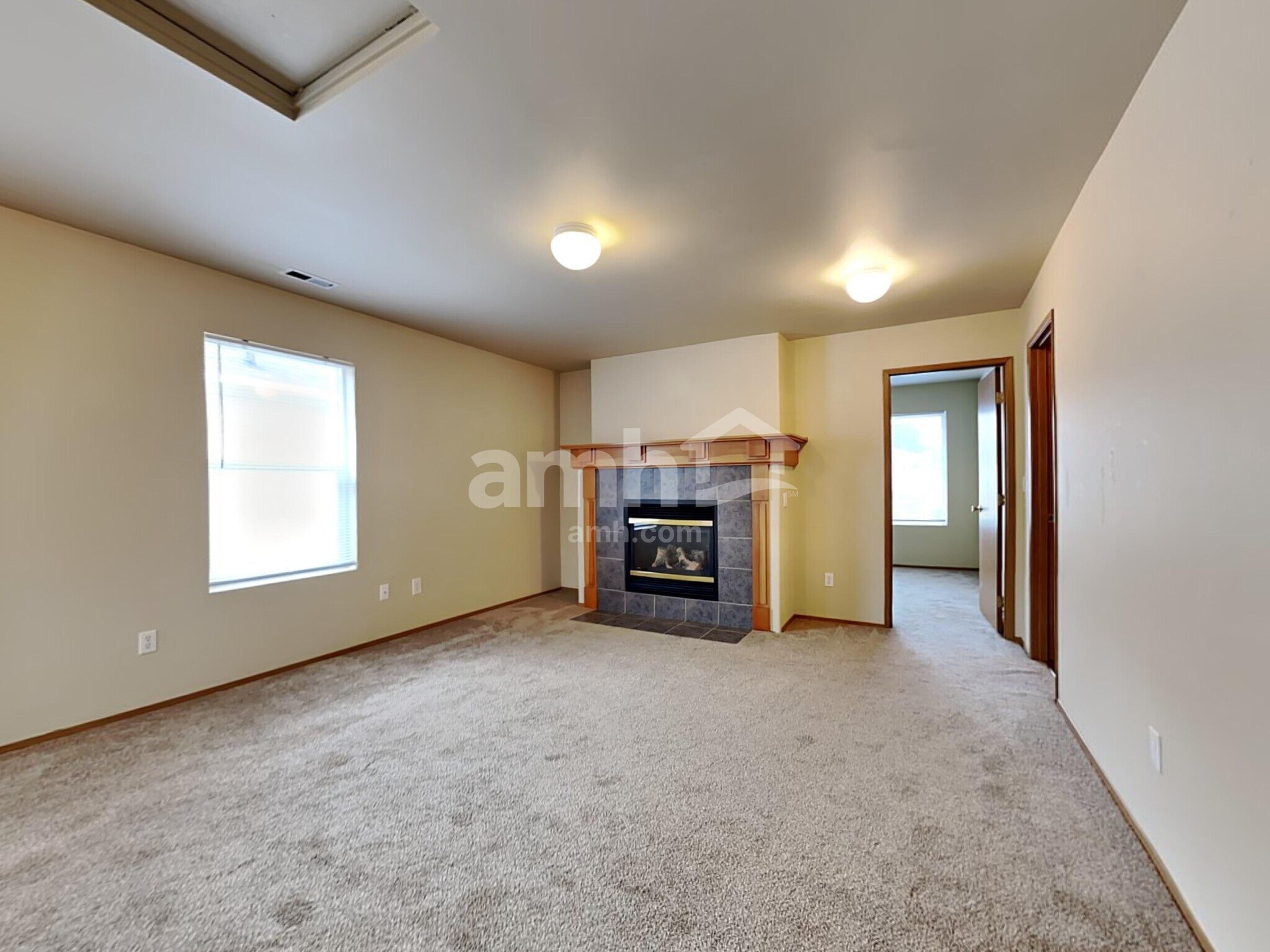 Building Photo - 9419 187th St E