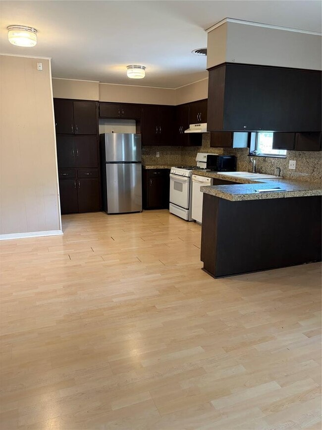 Building Photo - 8209 Easter Cove