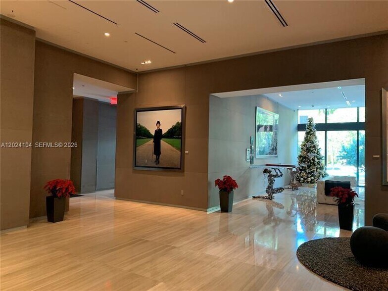 Building Photo - 1080 Brickell Ave