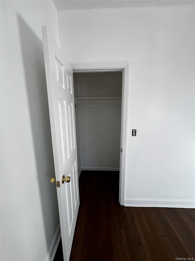 Building Photo - 38 Overlook St