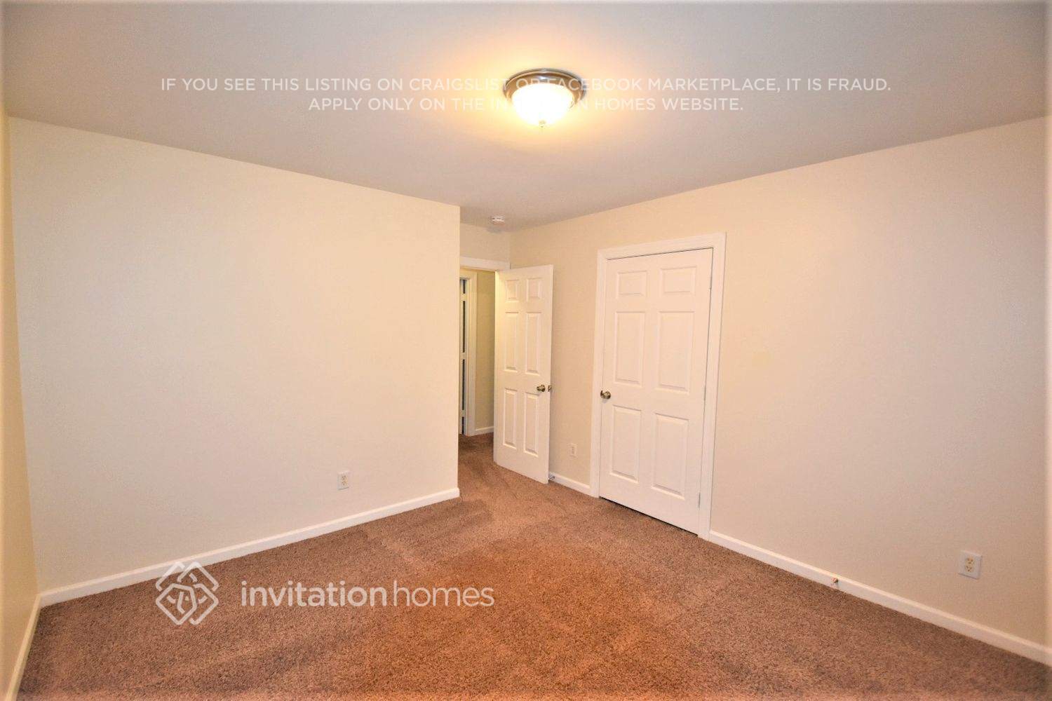 Building Photo - 2505 Century Oaks Ln