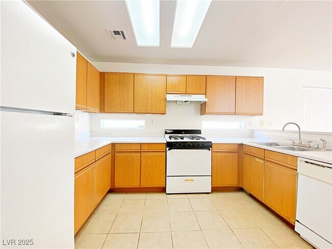 Building Photo - 4525 Coronado Hills Way