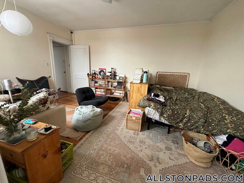 Building Photo - 28 Quint Ave