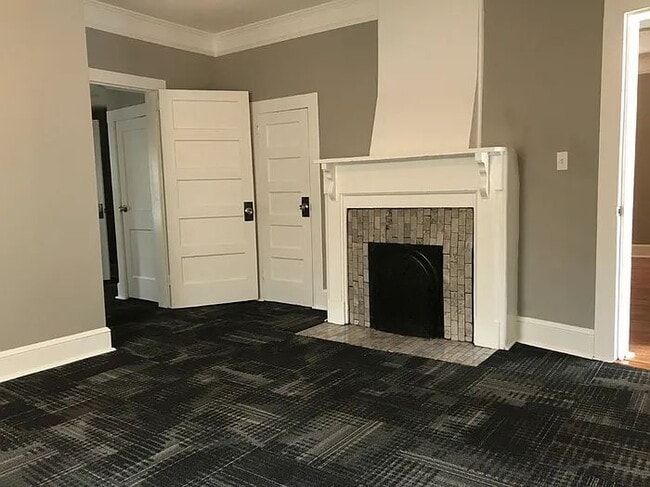 Building Photo - 18 Courtney St