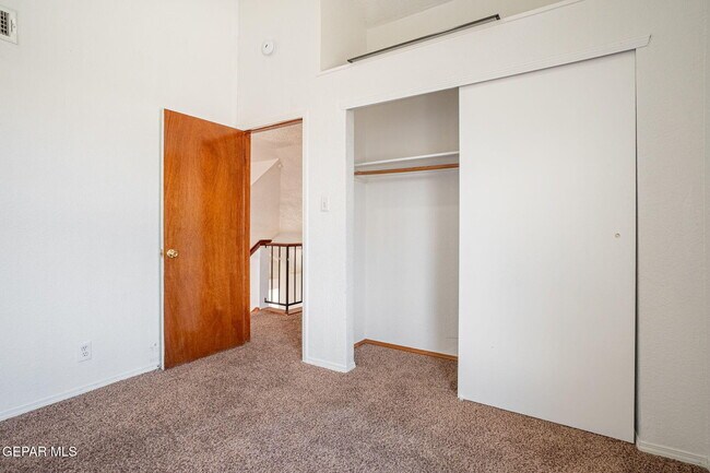 Building Photo - 10968 Whitey Ford St