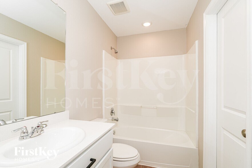 Building Photo - 4122 Saw Mill Peak Ln