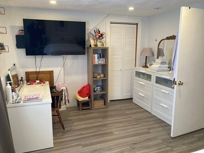 Building Photo - 25 Cleveland St