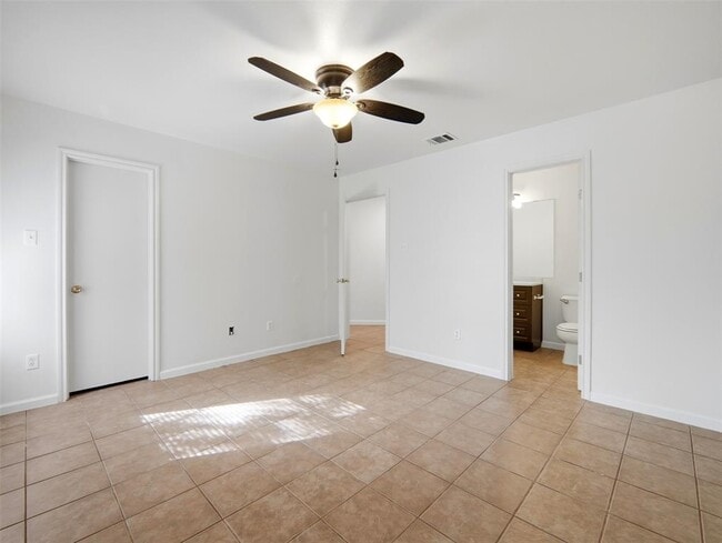 Building Photo - 2304 Smith Branch Blvd