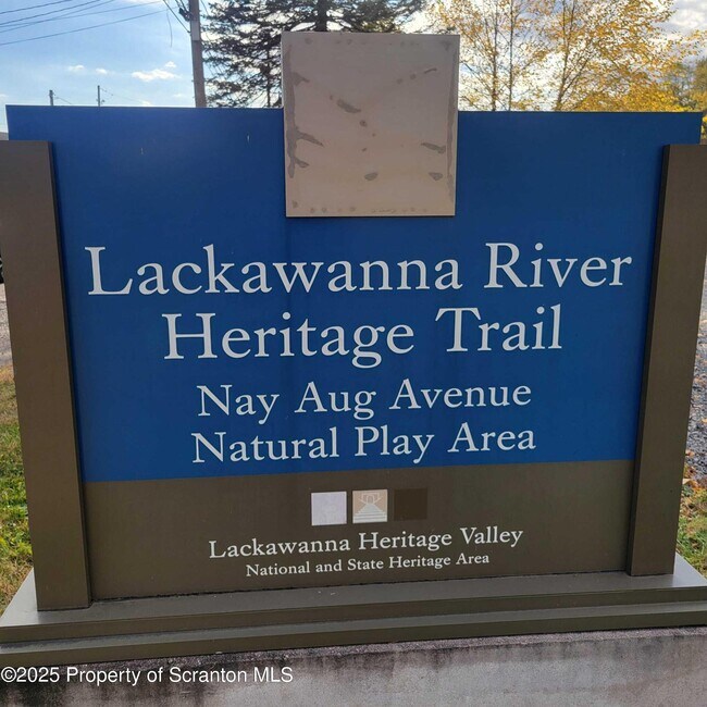 Building Photo - 1756 Nay Aug Ave