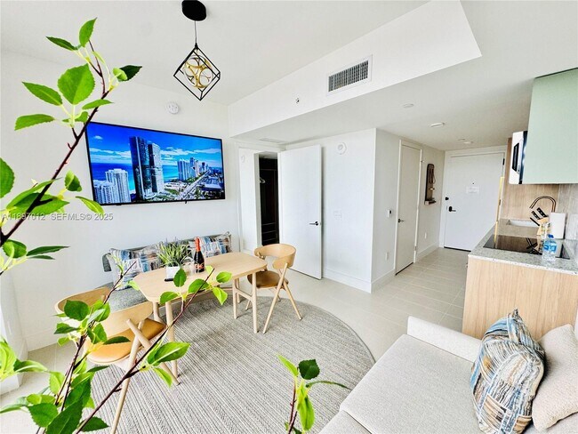 Building Photo - 159 NE 6th St