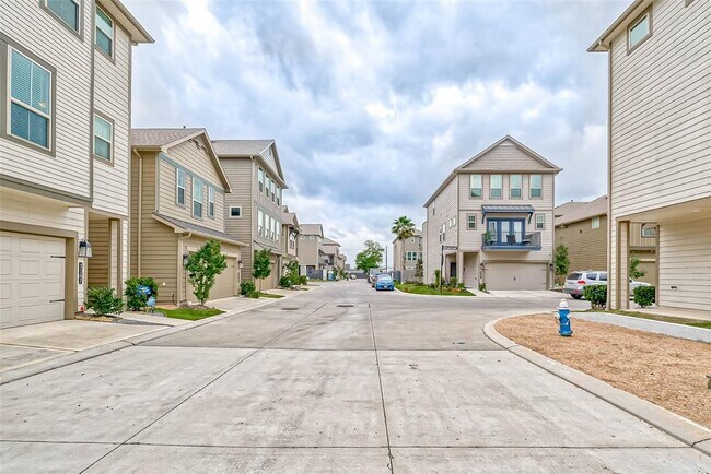 Building Photo - 3103 Briarwood Point Pl