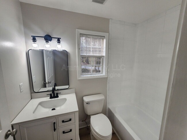 Building Photo - 75 Johnson Rd NW