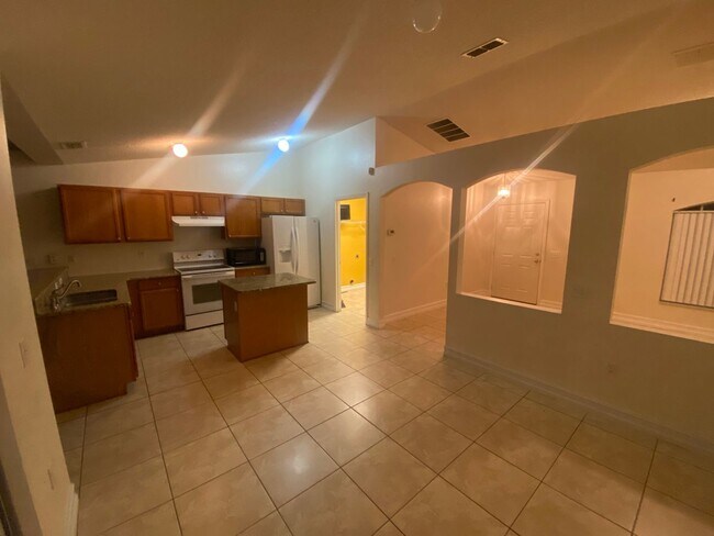 Building Photo - 909 Gateshead Ct