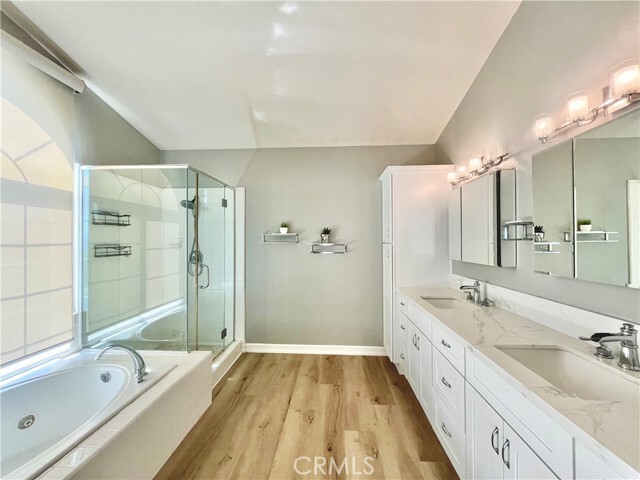 Building Photo - 25942 Clifton Pl