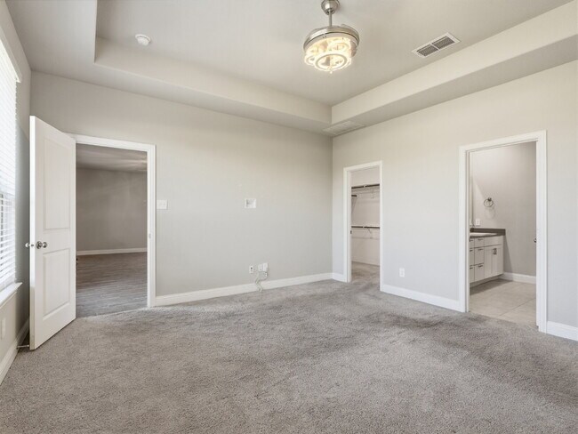 Building Photo - 1128 Red Hawk Ln