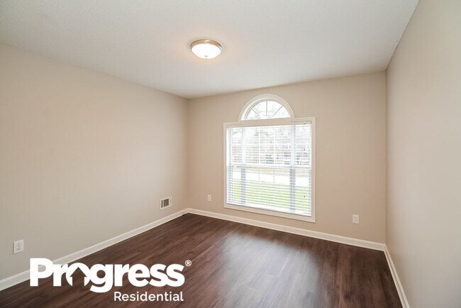 Building Photo - 128 Alexander Dr