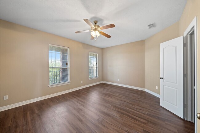 Building Photo - 23010 Prairie Lake court