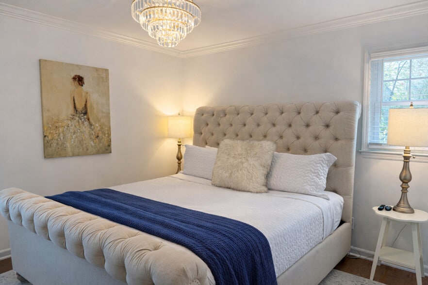 Building Photo - 7601 Bedfordshire Dr