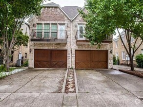 Building Photo - 6008 La Vista Dr