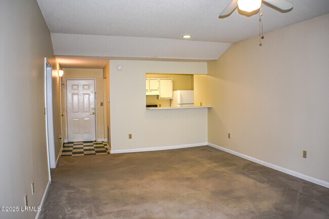Building Photo - 1231 Ladys Island Dr