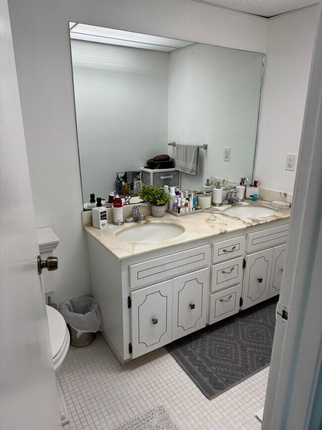 Building Photo - 3230 Pebble Beach Dr