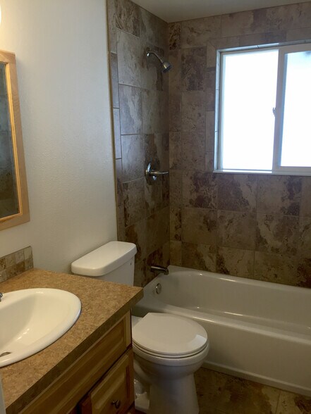 Building Photo - 4500 Stover St