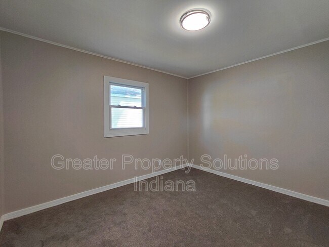 Building Photo - 506 Parkside Ave