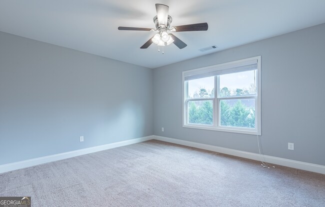 Building Photo - 1280 Binghampton Cir