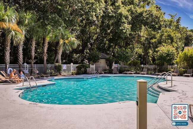 Building Photo - MOVE IN THIS YEAR - FREE MONTH'S RENT IN 1st 90 DAYS!