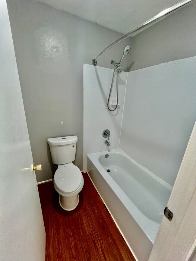 Building Photo - Beautiful large 1br/1ba condo in Sun Ridge Vista community