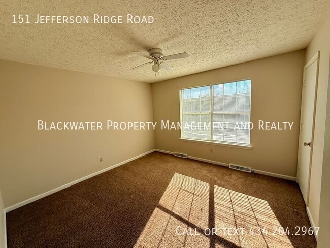 Building Photo - 151 Jefferson Ridge Rd