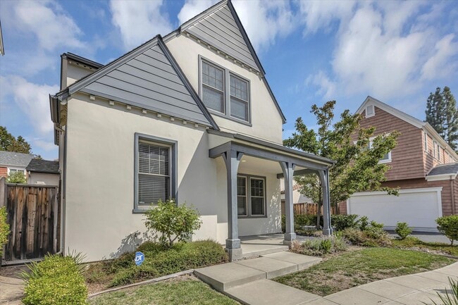 Building Photo - 928 Valencia Ave