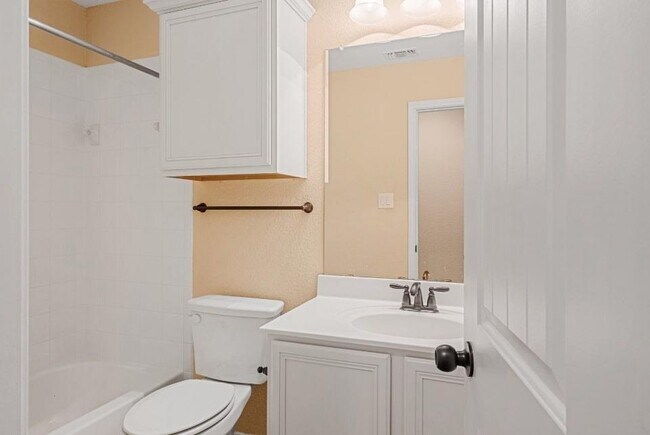 Building Photo - 8532 Harrier Dr