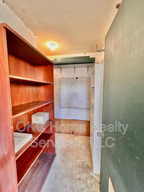 Building Photo - 8141 NW 23rd St