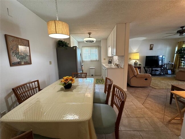 Building Photo - 2950 Clark Rd