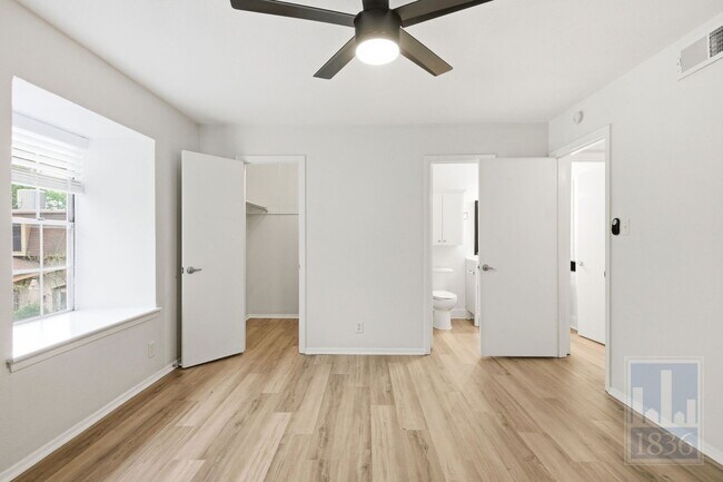 Building Photo - 7801 Shoal Creek Blvd