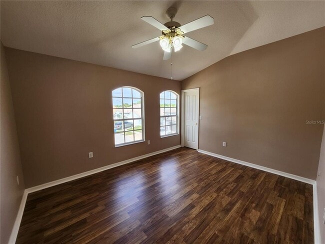 Building Photo - 3913 Roswell Pl