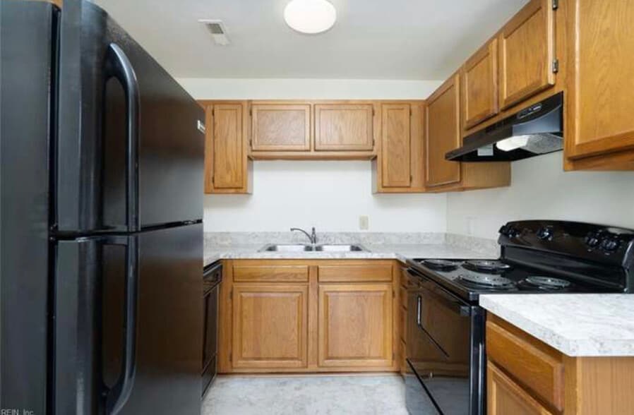 Building Photo - 3544 Clover Meadows Dr