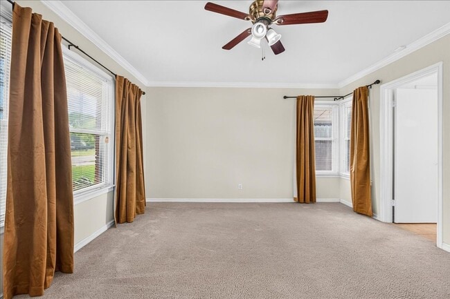Building Photo - 609 Peerman Pl