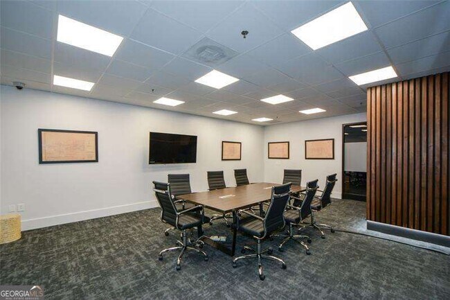 Building Photo - 620 Peachtree St NE