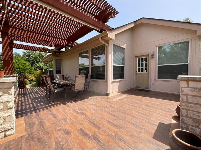 Building Photo - 7008 Albacete Ln