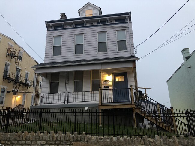 Building Photo - 2344 Wheeler St