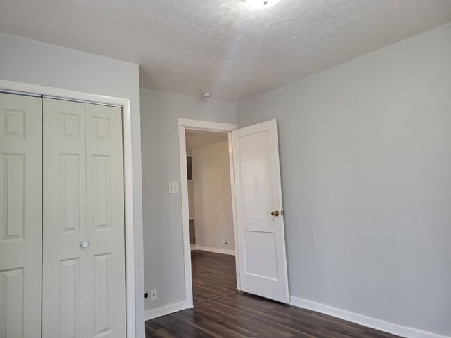 Building Photo - Your Next Home Awaits: 3 Bed 1 Bath Family!