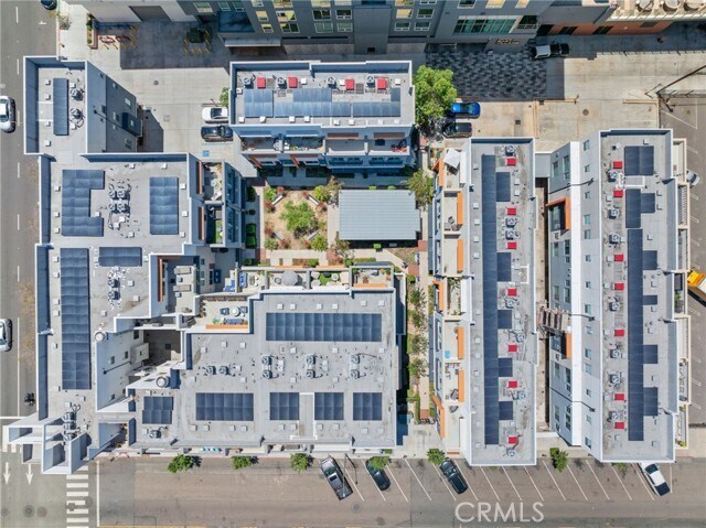 Building Photo - 225 Elm Ave