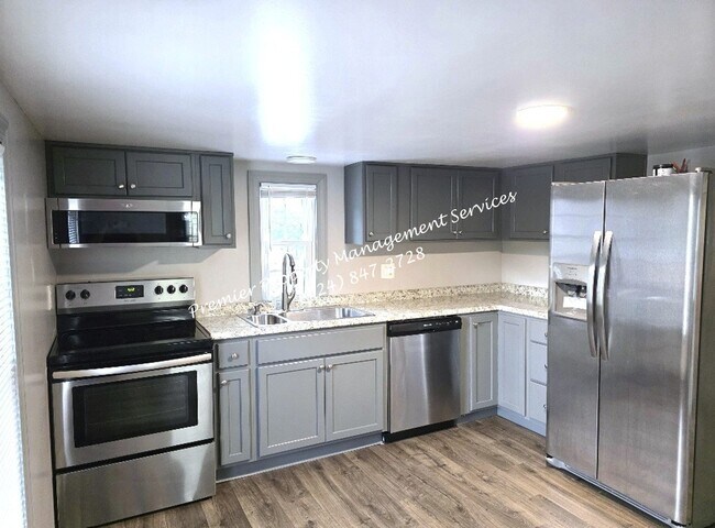 Building Photo - 1119 Riverside Dr