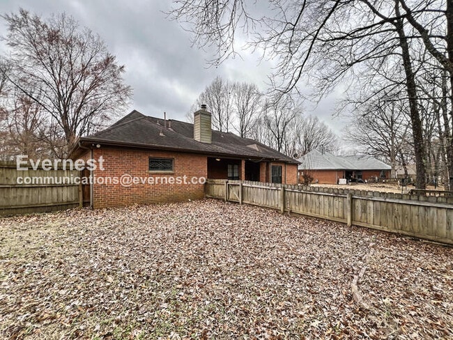 Building Photo - 2100 Shannon Cove