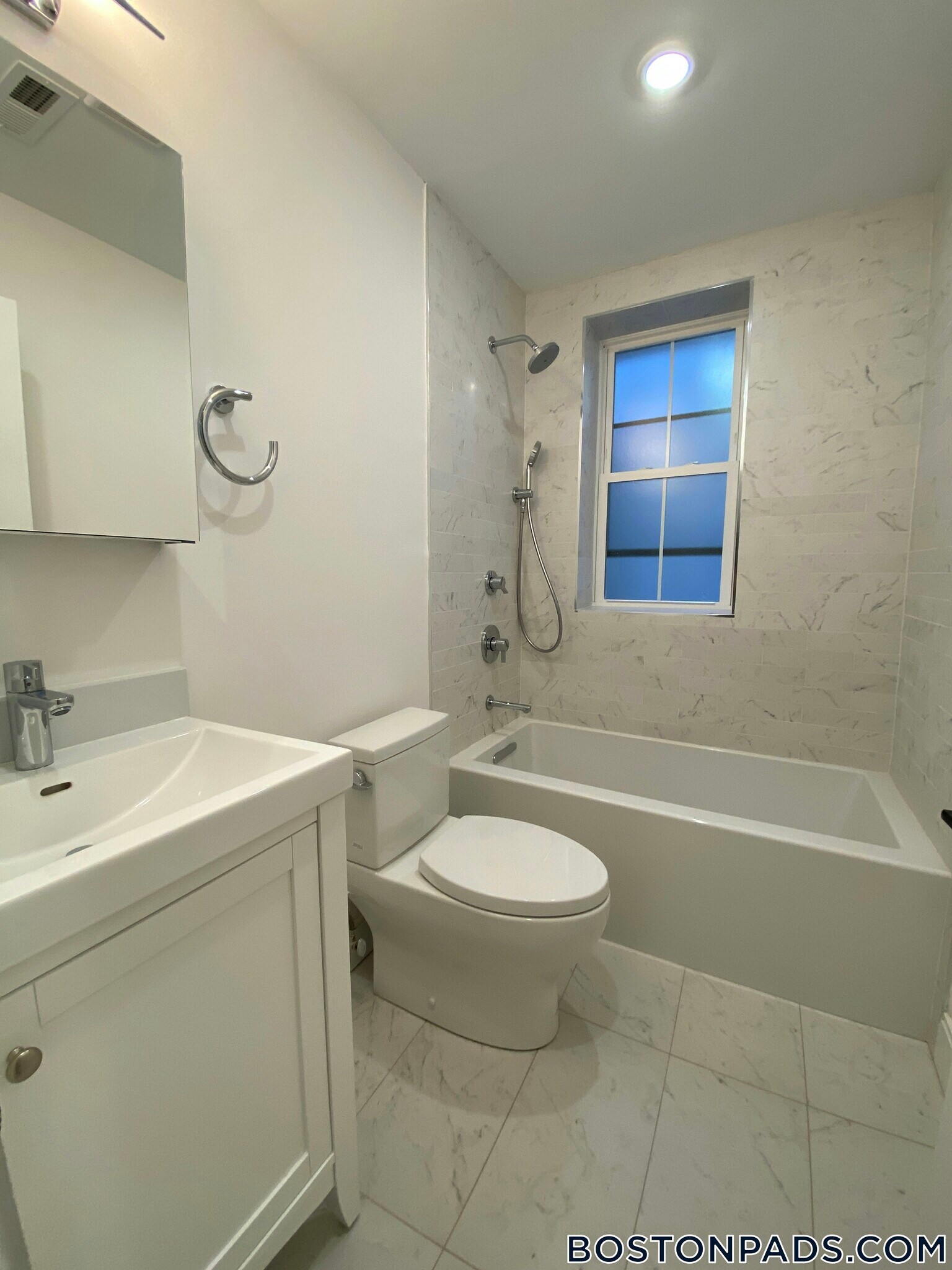 Building Photo - 47 Englewood Ave